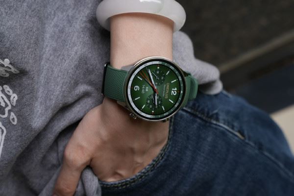 OnePlus Pad Pro и Watch 2 красуются на студийных фото до запуска