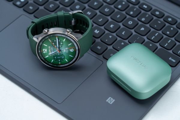 OnePlus Pad Pro и Watch 2 красуются на студийных фото до запуска