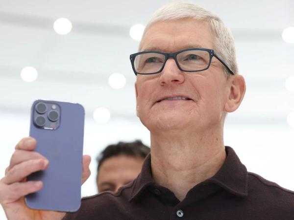 Apple объяснила, почему Apple AI доступен только на iPhone 15 Pro