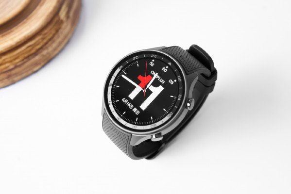 OnePlus Pad Pro и Watch 2 красуются на студийных фото до запуска