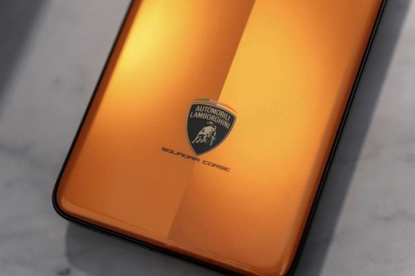 Lamborghini-издание Redmi K70 Ultra уже красуется на живых фото