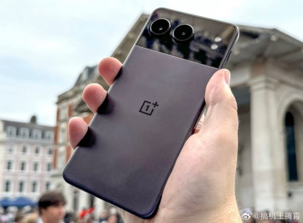 Металлический OnePlus Nord 4 во всех цветах красуется на живых фото