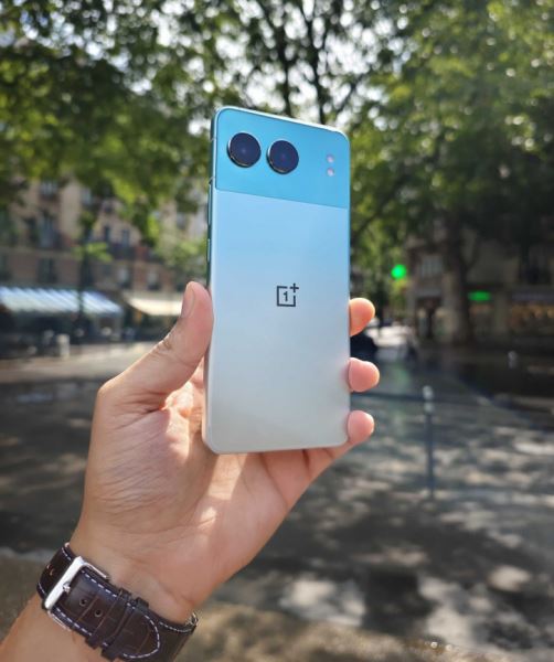 Металлический OnePlus Nord 4 во всех цветах красуется на живых фото