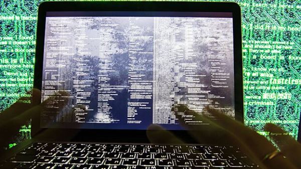 "Известия": устаревший софт компаний стал причиной трети успешных кибератак на них